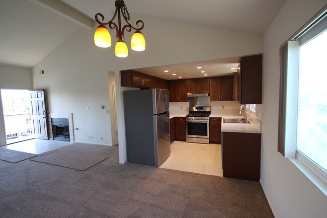 119 Loma Vista St, Unit 5 in El Segundo, CA - Building Photo - Building Photo