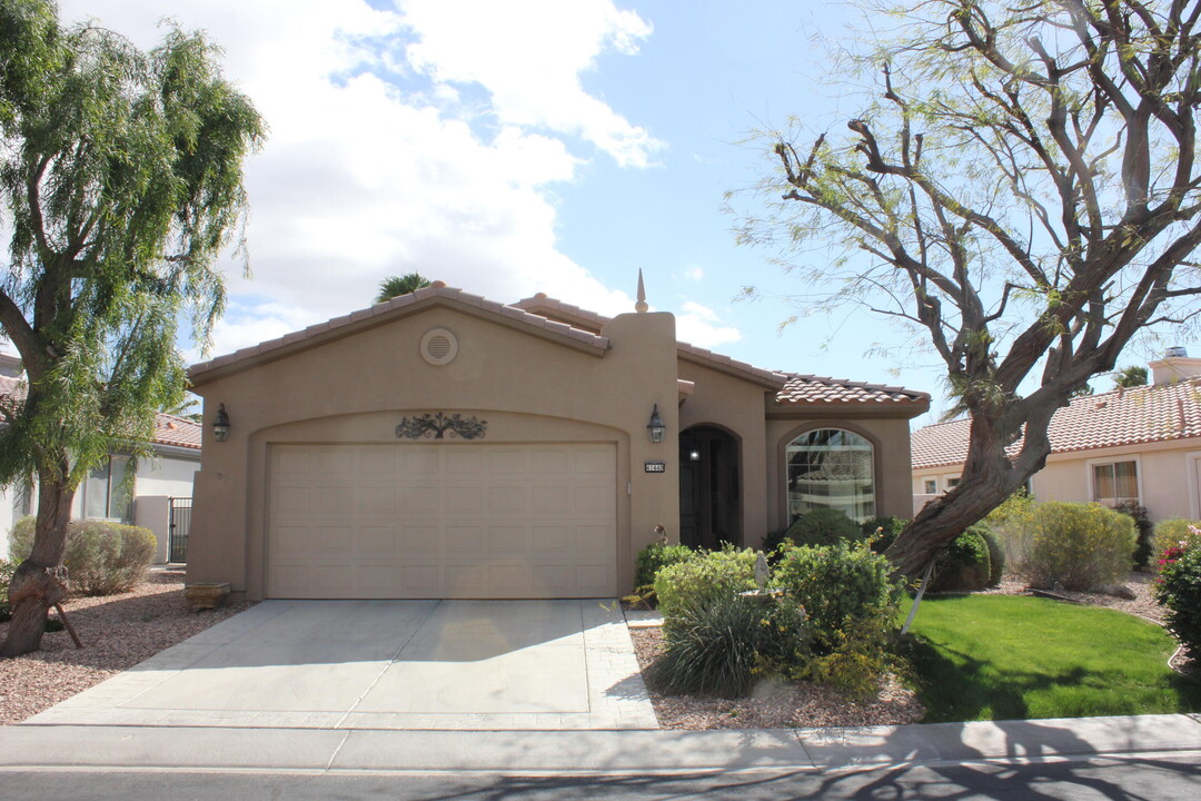 41440 Via Arbolitos in Indio, CA - Building Photo