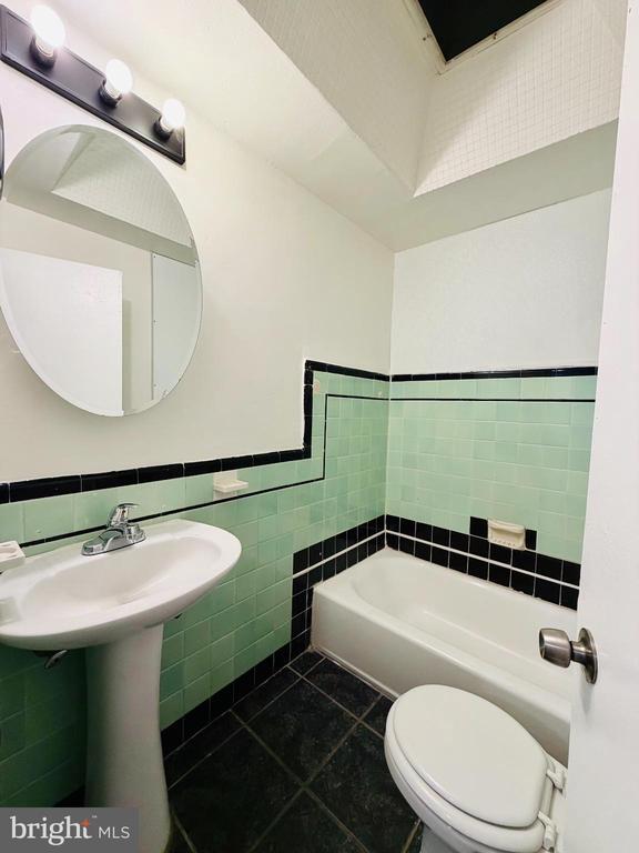 607 E Carver St in Philadelphia, PA - Building Photo - Building Photo