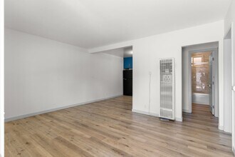 1078 E 7th Street in Long Beach, CA - Building Photo - Building Photo