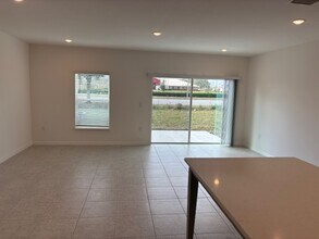 3749 Academia Ave in Lakeland, FL - Building Photo - Building Photo