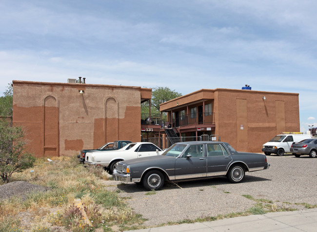 127 Tennessee St SE in Albuquerque, NM - Foto de edificio - Building Photo