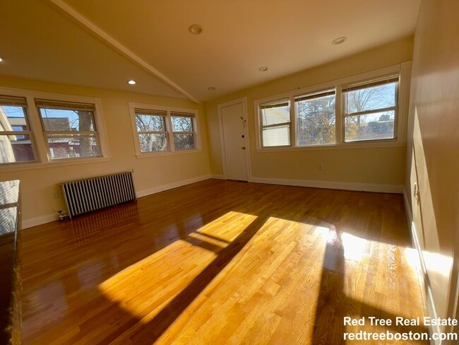 2572 Massachusetts Ave, Unit 2