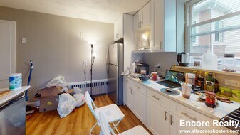 7 Winship St, Unit 1 in Boston, MA - Building Photo