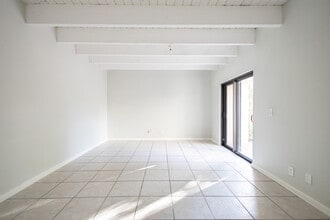 1640 Shaker Cir in Wellington, FL - Building Photo - Building Photo