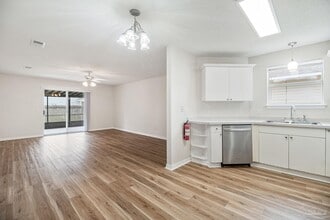 2037 Marquesas Ln in Pensacola, FL - Building Photo - Building Photo