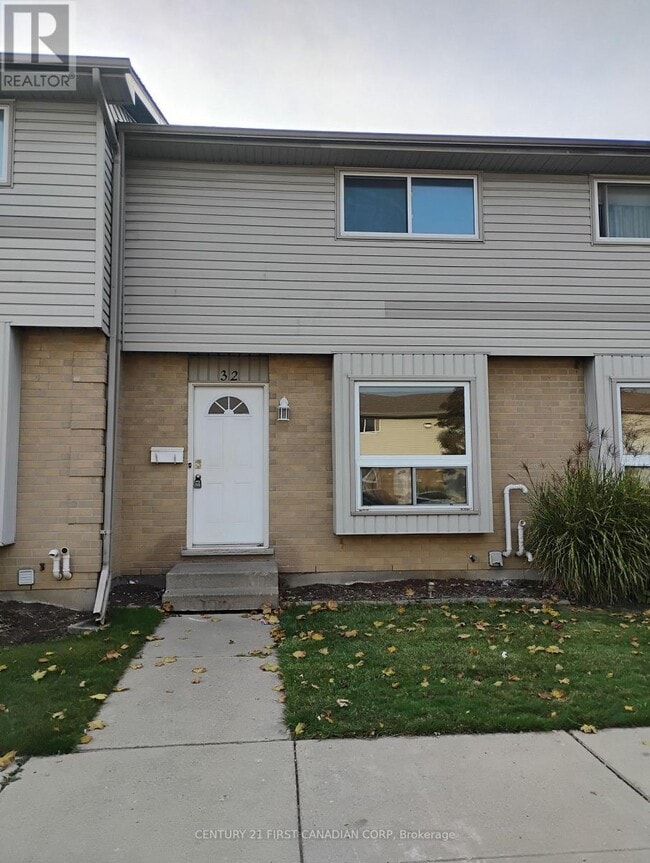 577 Third St