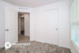 1685 Hideaway Flat St in Mascotte, FL - Foto de edificio - Building Photo