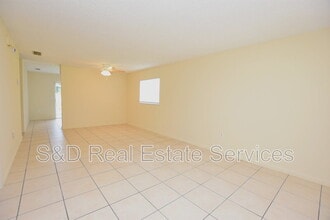 4705 Dimbath Dr in Lakeland, FL - Building Photo - Building Photo