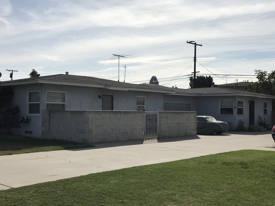 8712 Buckles, Downey, CA 90241 in Downey, CA - Building Photo