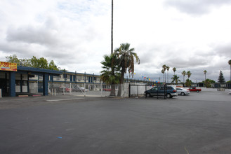 Boulevard Court in Sacramento, CA - Building Photo - Other