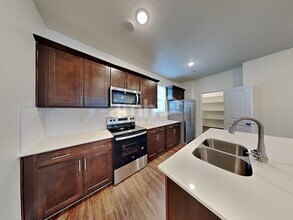 6014 W Copper Hawk Dr in South Jordan, UT - Building Photo - Building Photo