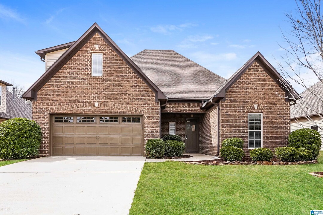 125 Weeping Cir in Wilsonville, AL - Building Photo