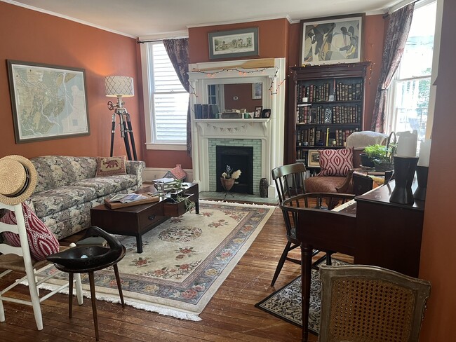 property at 212 W 34th St