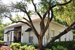 Grand Oaks Apartments in Tampa, FL - Foto de edificio - Building Photo