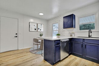 5627 Taffy Pky in Lansing, MI - Building Photo - Building Photo