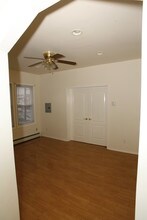 429 18th Ave, Unit 2FL in Newark, NJ - Foto de edificio - Building Photo