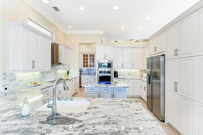 property at 11234 5 Oaks Ln