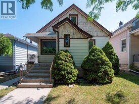 1722 Albert Rd in Windsor, ON - Building Photo