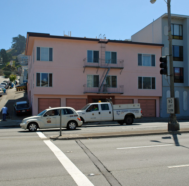 1700 19th Ave in San Francisco, CA - Building Photo - Building Photo