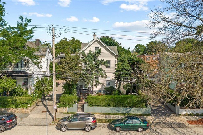 407 N MacQuesten Pkwy in Mount Vernon, NY - Building Photo - Building Photo