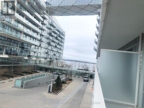15-215 Queens Quay E in Toronto, ON - Building Photo - Building Photo