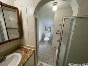99-676-676 Halawa Dr in Aiea, HI - Building Photo - Building Photo