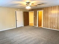 2500 Mandell St photo'