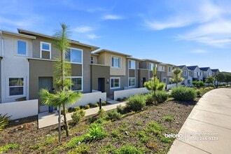 2182 Bluestone Cir in Chula Vista, CA - Building Photo - Building Photo