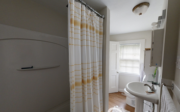 40 Gibson St, Unit 5C in Cambridge, MA - Building Photo - Building Photo