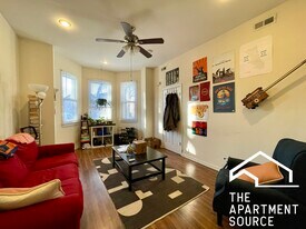 1921 N Francisco Ave, Unit 1 in Chicago, IL - Building Photo