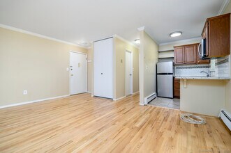 398 Courtland Ave in Stamford, CT - Building Photo - Building Photo