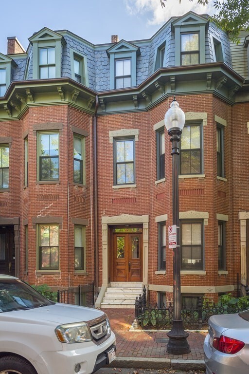 property at 25 Worthington St