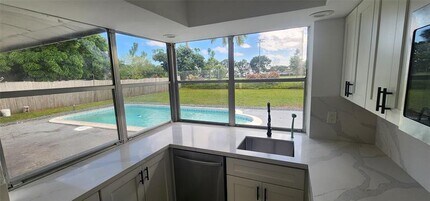 3508 NW 23rd St in Lauderdale Lakes, FL - Building Photo - Building Photo