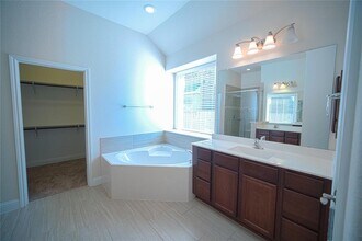 9003 Gardenia Meadow Ln in Spring, TX - Building Photo - Building Photo