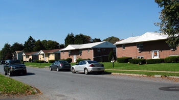 Lawnton Gardens in Harrisburg, PA - Building Photo