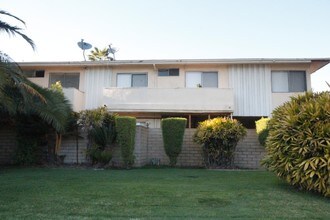 Sunset West in Arcadia, CA - Foto de edificio - Building Photo