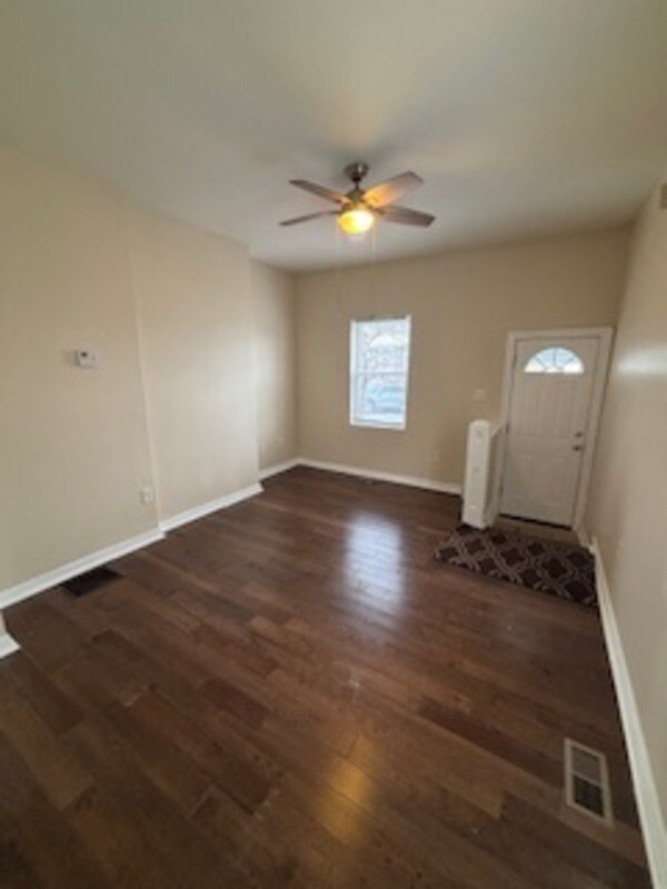 212 S Loudon Ave in Baltimore, MD - Foto de edificio - Building Photo