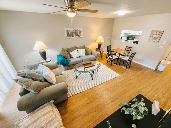 2300 SW 43rd St, Unit SI ID1359101P in Gainesville, FL - Foto de edificio - Building Photo