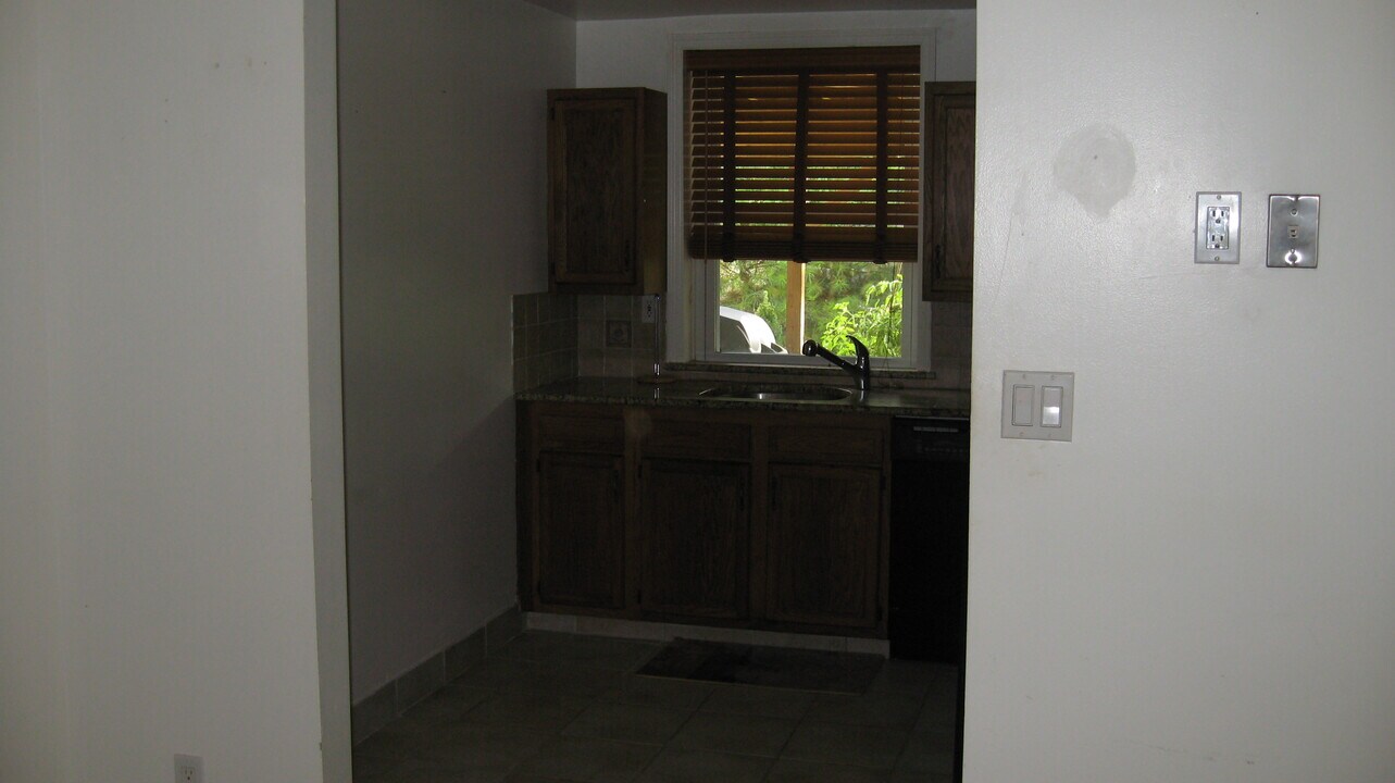 507 Main St E, Unit 507 Main St Base in West Harrison, NY - Building Photo