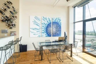 1224 W Van Buren St, Unit 804 in Chicago, IL - Foto de edificio - Building Photo