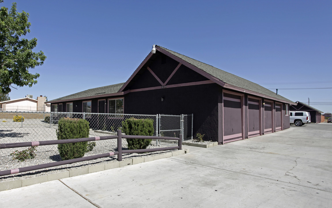 16194 Sequoia Ave in Hesperia, CA - Building Photo