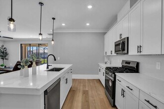 15018 Oxford Grey Dr in Bradenton, FL - Building Photo - Building Photo