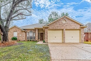 1524 Robin Ave in Katy, TX - Building Photo