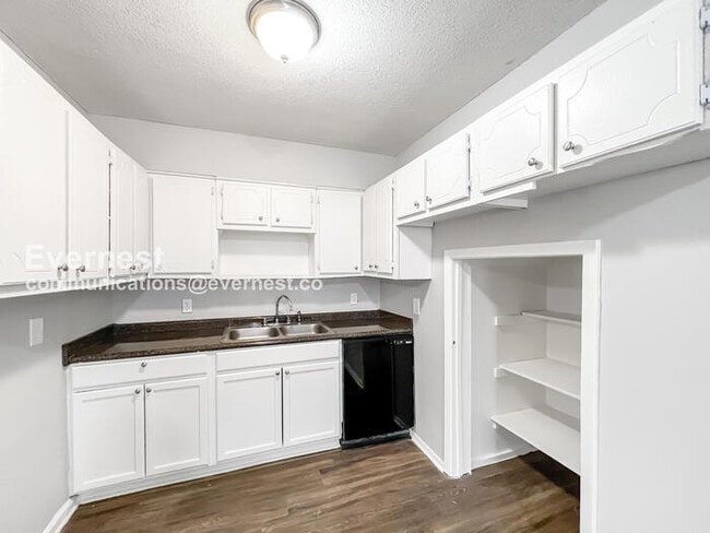 3647 S Deerwood Ave in Memphis, TN - Building Photo - Building Photo