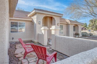 6171 Starlight Dr in Las Vegas, NV - Building Photo - Building Photo