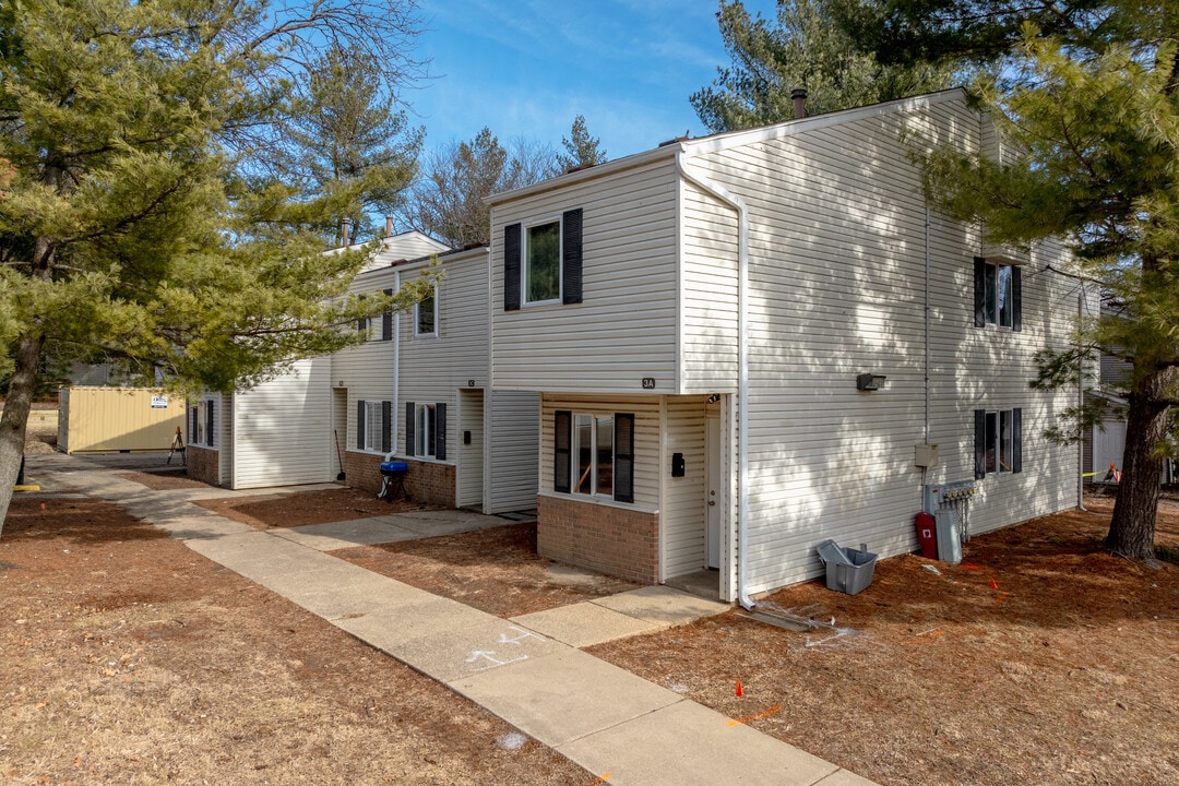 Lincoln Terrace Apartments in Peoria, IL - Building Photo