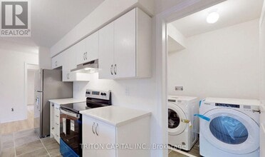 14 Bannister Rd in Barrie, ON - Building Photo - Building Photo