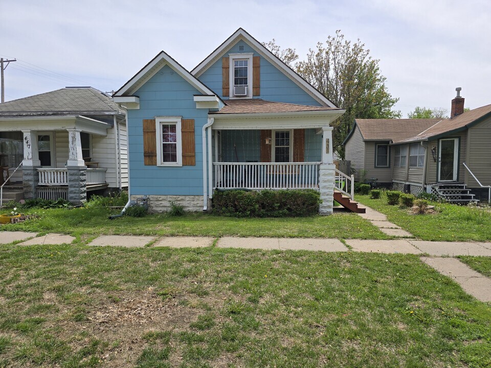 431 E St in Lincoln, NE - Building Photo