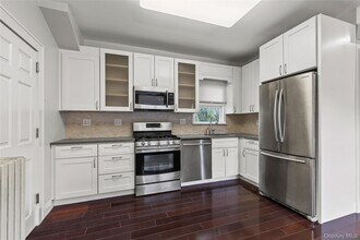 15 E Clinton Ave in Irvington, NY - Building Photo - Building Photo